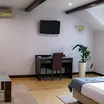 De Luxe Figaro Bed & Breakfast