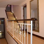 Bed & Breakfast De Luxe Figaro *