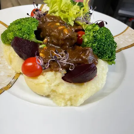 De Luxe Figaro * Płock