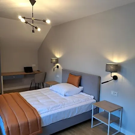 Pokoje De Luxe Figaro * Plock
