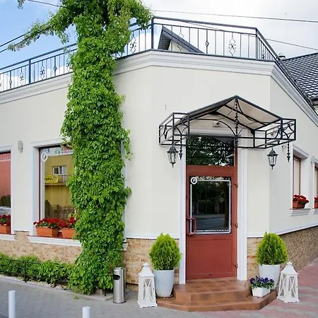 De Luxe Figaro Płock