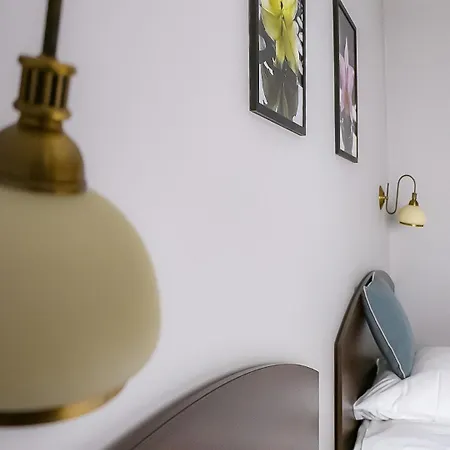 De Luxe Figaro Bed & Breakfast *