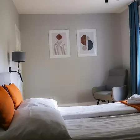 De Luxe Figaro Płock