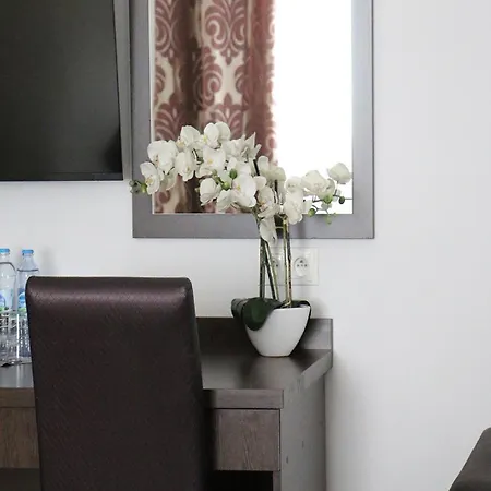 De Luxe Figaro Bed & Breakfast *