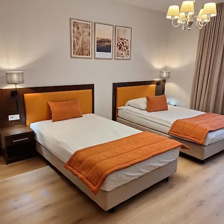De Luxe Figaro Bed & Breakfast *