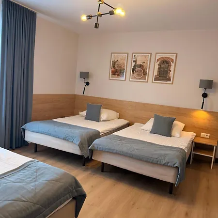 Bed and breakfast De Luxe Figaro *