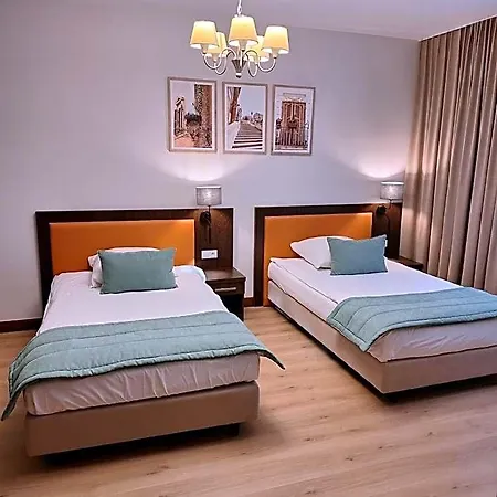 Bed & Breakfast De Luxe Figaro *