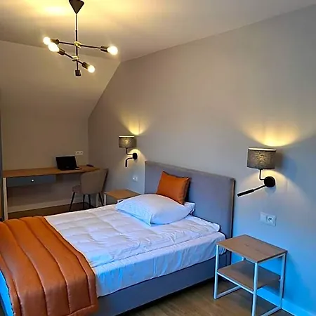 De Luxe Figaro Bed & Breakfast Płock