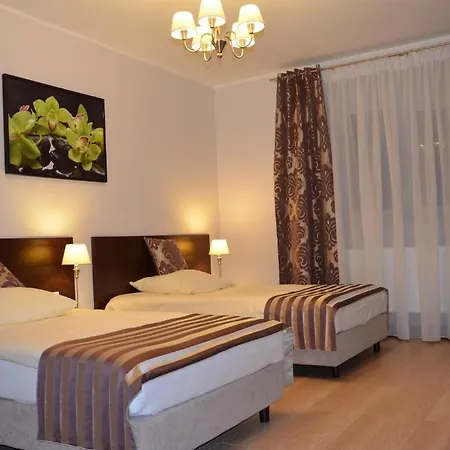 Bed and breakfast De Luxe Figaro Płock