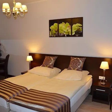 Bed and Breakfast De Luxe Figaro *
