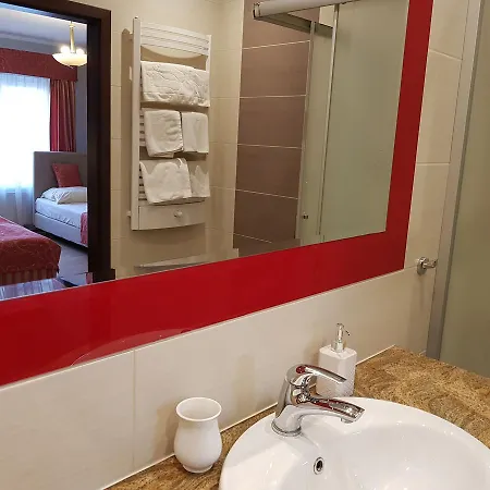 De Luxe Figaro Oda ve Kahvaltı Płock