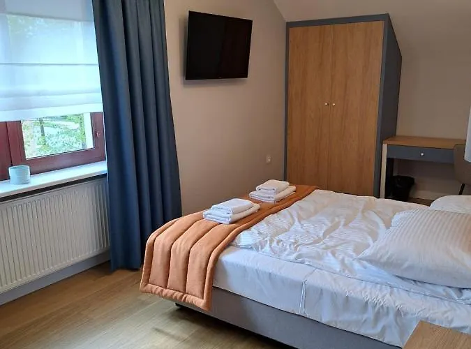 De Luxe Figaro Frühstückspension Płock