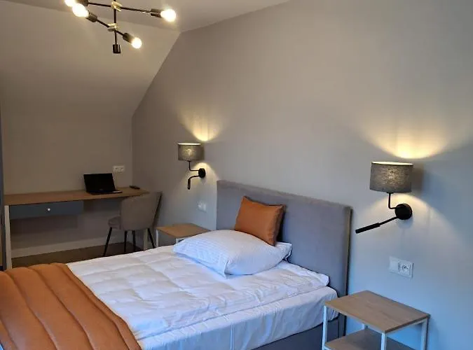 De Luxe Figaro * Płock