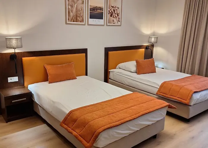 De Luxe Figaro Frühstückspension *